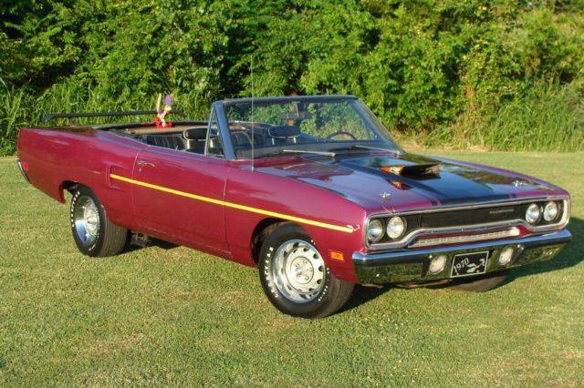 1970-factory-fm3-pink-plymouth-road-runner-convertible-1-of-3-known-to-exist-1.jpg