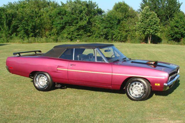 1970-factory-fm3-pink-plymouth-road-runner-convertible-1-of-3-known-to-exist-3.jpg