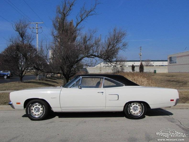 1970-plymouth-sport-satellite-hardtop-2-door.jpg