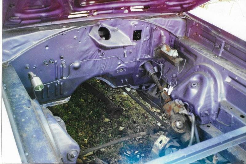 1970 road runner engine bay.jpg