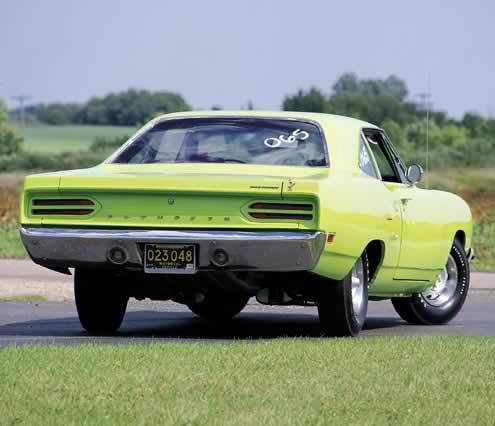 1970_Plymouth_Road_Runner+Rear.jpg