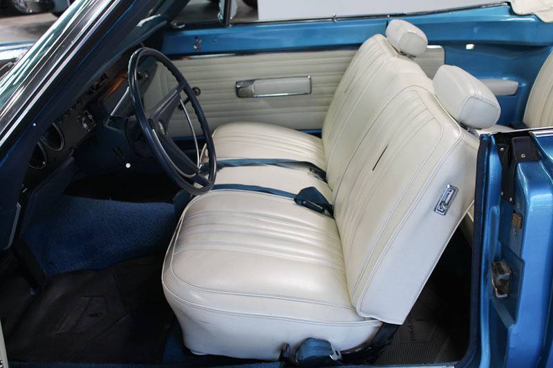1970_plymouth_road_runner_2_door_convertible_fbddadc24a.jpg