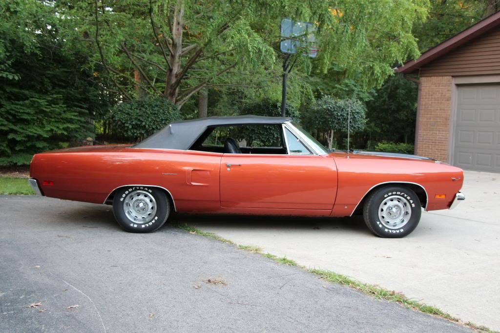 1970PlymouthRoadrunner_zps51db256f.jpg