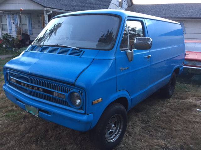 1971-dodge-b100-tradesman-100-shorty-v8-stick-shift-on-floor-rare-street-van-318-2.jpg