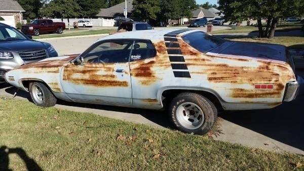 1971-plymouth-roadrunner-projectparts.JPG