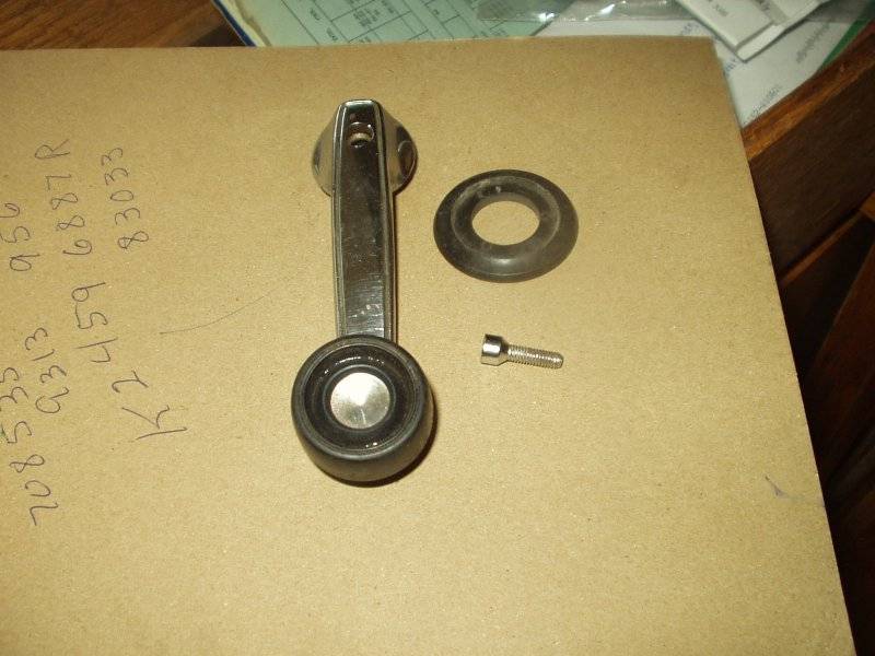 1971 uo window crank 2.JPG