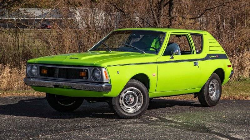 1972-AMC-Gremlin-X-green-with-black-stripe-Mecum-.jpg