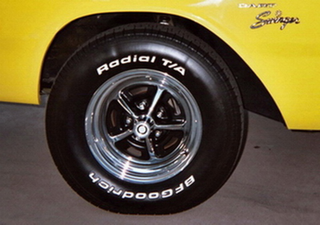1972 Dart Swinger - 14 x 6 Magnum 500 wheels & P225-70R-14 B.F.G. Radial TA tires.jpg