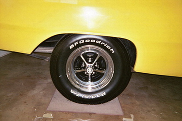 1972 Dart Swinger - passenger side rear- Magnum 500 wheel and P225-70R-14 B.F.G. Radial TA tire.jpg