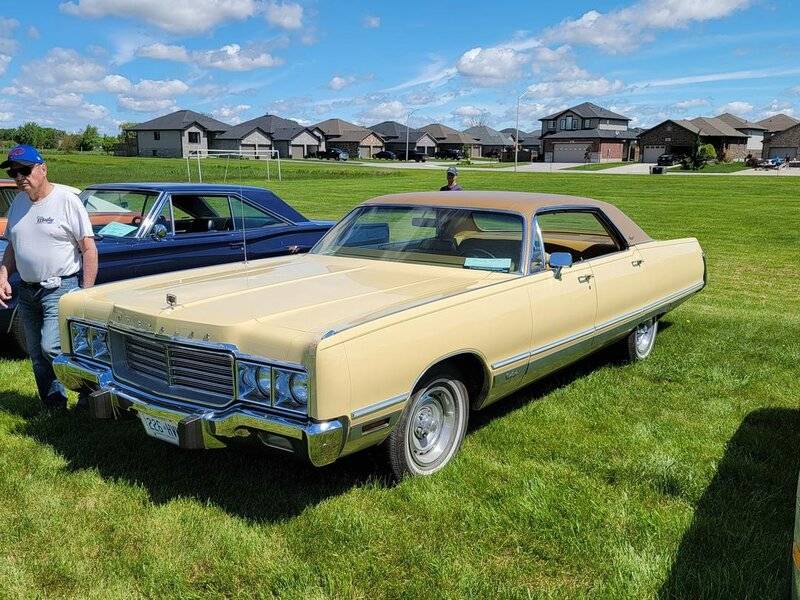 1973 Chrysler New Yorker - 20220528_113210.jpg