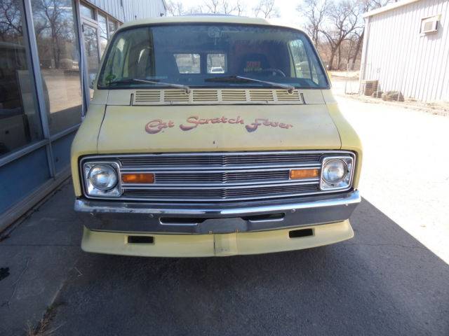 1975-dodge-tradesman-100-van-custom-hippy-shaggin-wagon-hippie-all-original-2.jpg