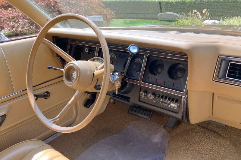 1975_plymouth_road-runner_img_1992-68683.jpg