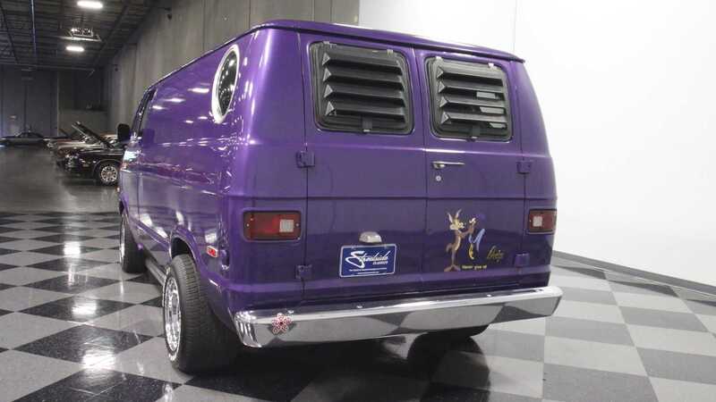 1976-dodge-b-100-crazy-van-will-put-you-in-a-purple-haze.jpg