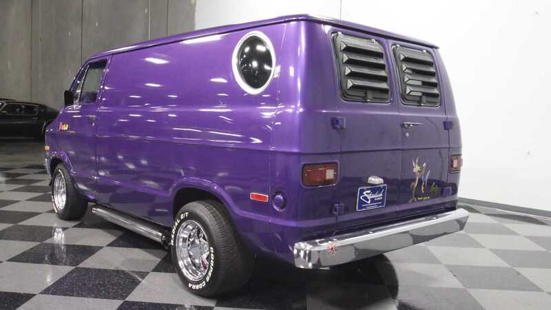 1976-dodge-b-100-crazy-van-will-put-you-in-a-purple-haze.jpg