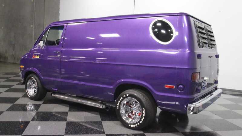 1976-dodge-b-100-crazy-van-will-put-you-in-a-purple-haze.jpg