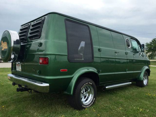 1977-custom-dodge-street-van-tradesman-200-7.jpg