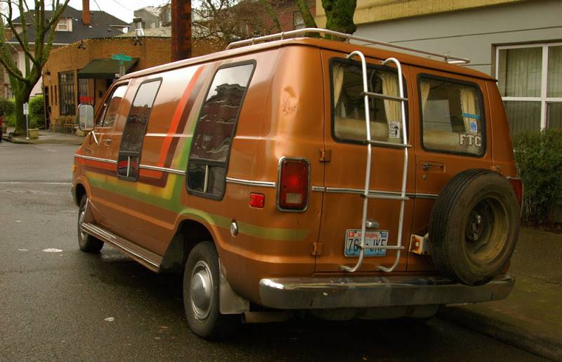 1978%2BDodge%2BTradesman%2B200%2BVan.%2B-%2B2.jpg