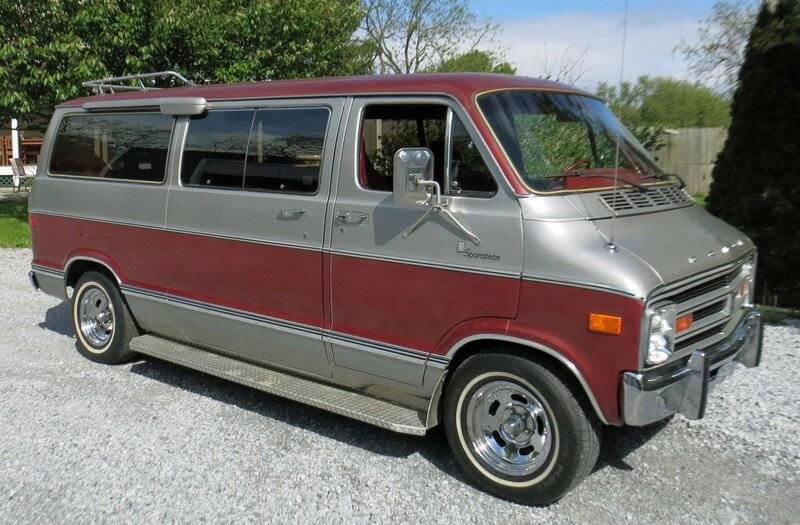 1978-dodge-d200-sportsman-van.jpg