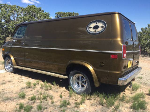 1978-dodge-tradesman-200-shaggin-wagon-for-restoration-wow-hippy-shag-van-6.jpg