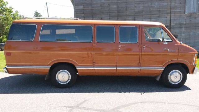 1980-dodge-ram-van-sportsman-royale-extended-v8-camper-class-b-no-reserve-1974-3.jpg