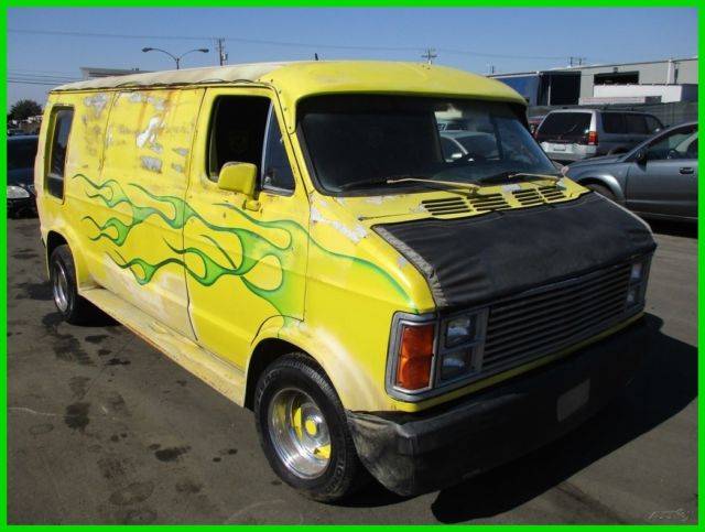 1983-dodge-ram-van-b250-used-52l-v8-16v-automatic-no-reserve-2.jpg