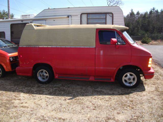 1987-dodge-van-custom-3.jpg