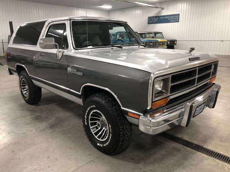1990-dodge-ramcharger.jpg