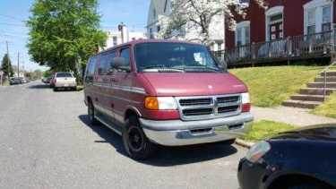 1998-Dodge-Ram%20Van-Red-1345866.jpg