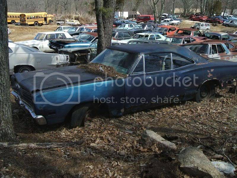 2007_0413junkyard4140016.jpg