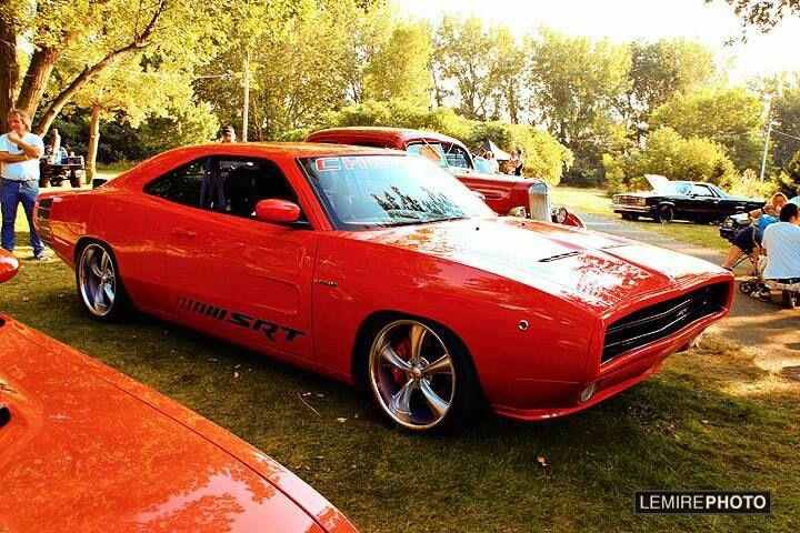 2013 Charger made from a LX platform #1.jpg