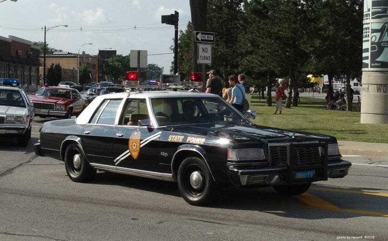 2015 Ferndale Parade.jpg