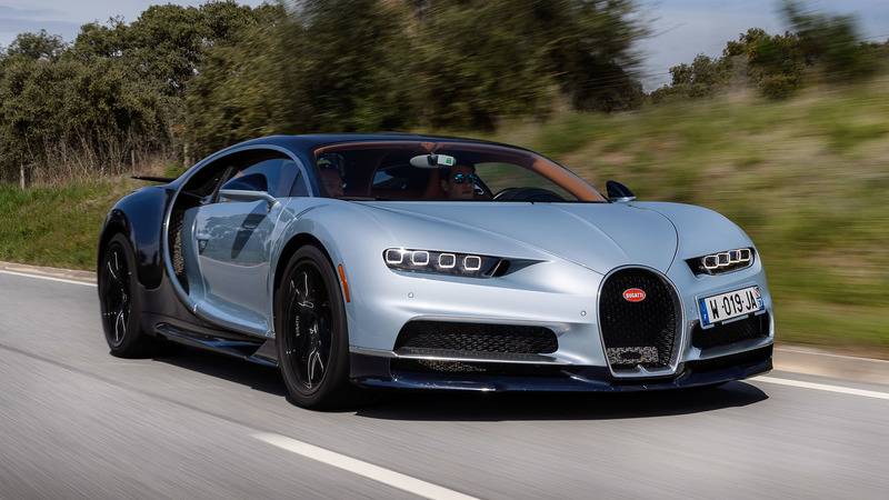 2017-bugatti-chiron-first-drive.jpg
