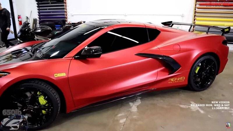 2020-chevy-corvette-c8-gets-custom-body-wrap.jpg