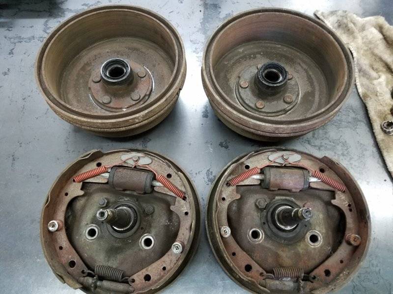 SOLD - 1969 11x3 Front Drum Brake Assembly | For B Bodies Only Classic