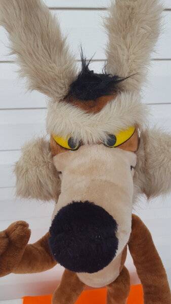 wile coyote toy