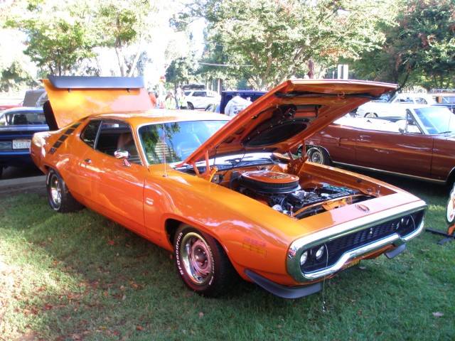 2025 MOPAR CAR SHOW 049 (Small).JPG