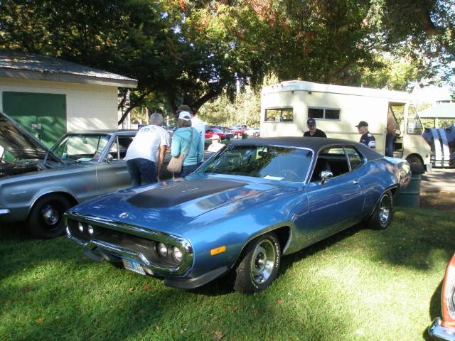 2025 MOPAR CAR SHOW 083 (Small).JPG