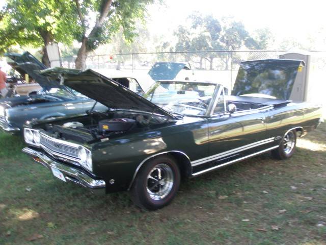 2025 MOPAR CAR SHOW 091 (Small).JPG