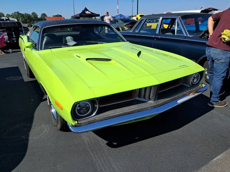 20250920_104541 1972 383 AT Cuda lime green.jpg