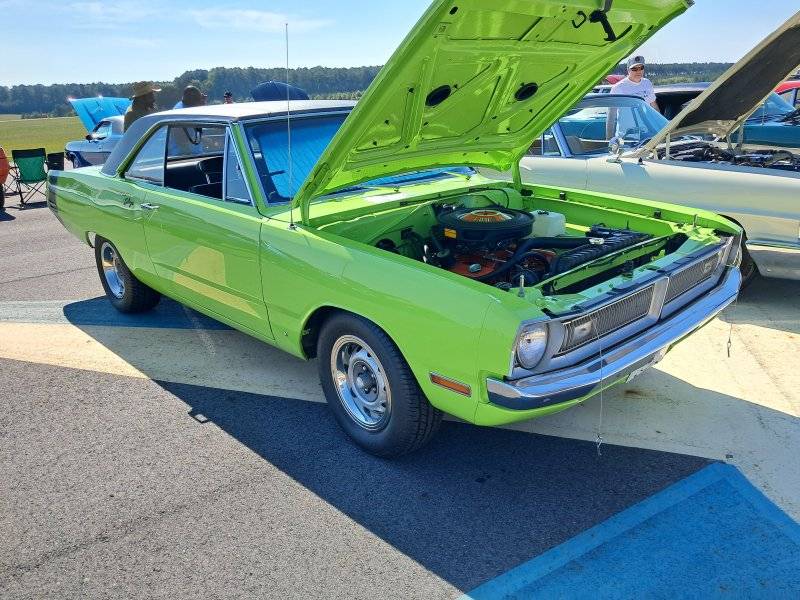 20250920_104848 1970 Dart Swinger 340 4-spd.jpg