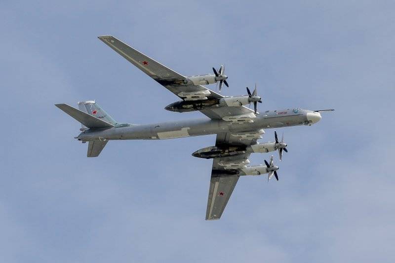 221018-russia-Tu-95-bomber-mn-1345-ee6f4c.jpg