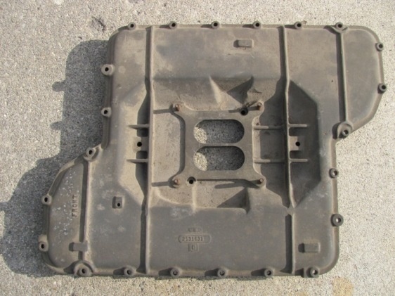 2531631 426 hemi nascar magnesium intake manifold lid dodge plymouth bathtub.JPG