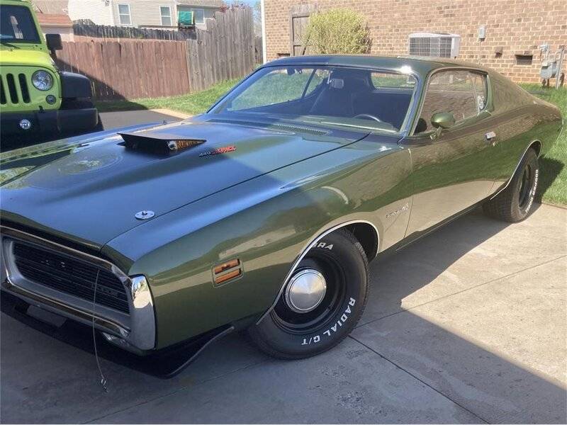 25491778-1971-dodge-super-bee-std.jpg