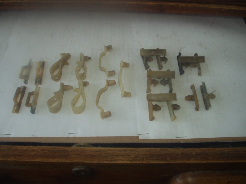 26 68-69 plastic mounting #1.jpg