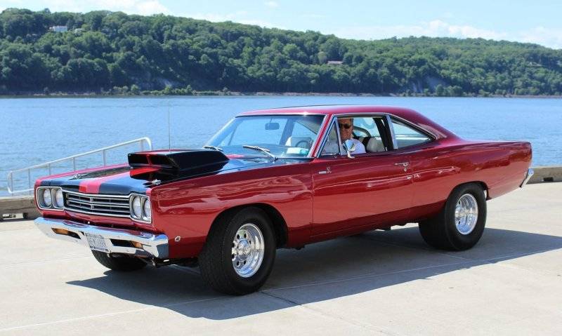 277 George A Nilsen's Tough '68 HEMI Road Runner.jpg