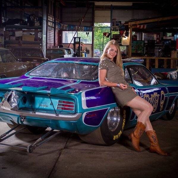 27afbd015f90b23b6b77caaef0e9b992--drag-racing-cars.jpg