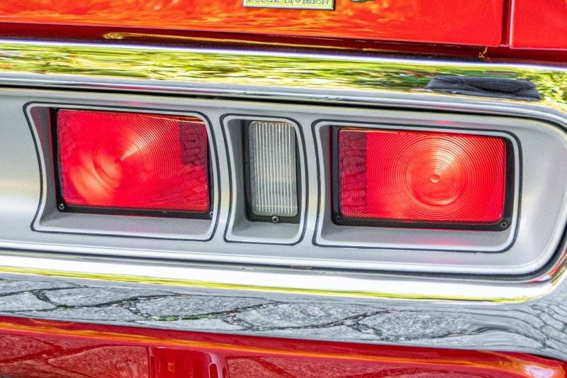 307 '71 Dodge Hemi Charger Super Bee (8).jpg
