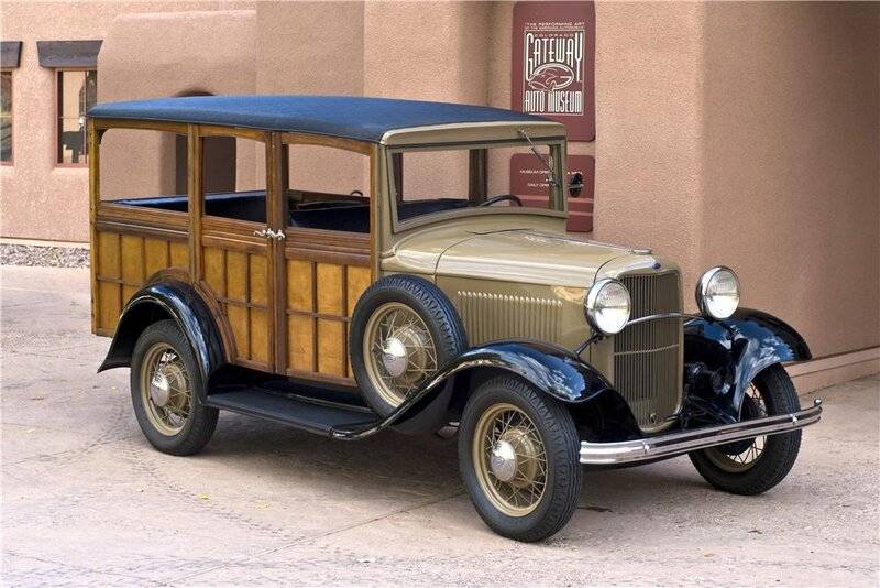 32 Ford Victoria Woody.jpg