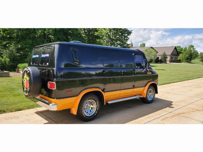 34595877-1977-dodge-tradesman-std.jpg