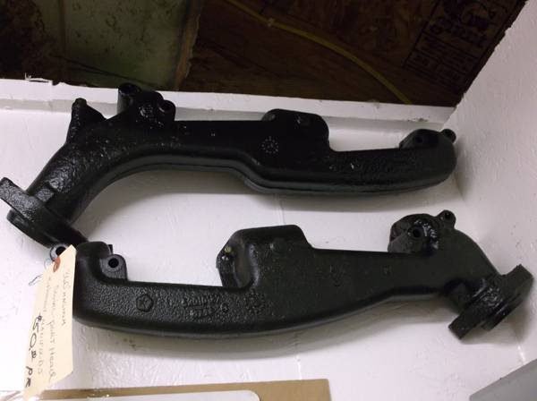SOLD - 360 magnum swirl port exhaust manifolds | For B Bodies Only
